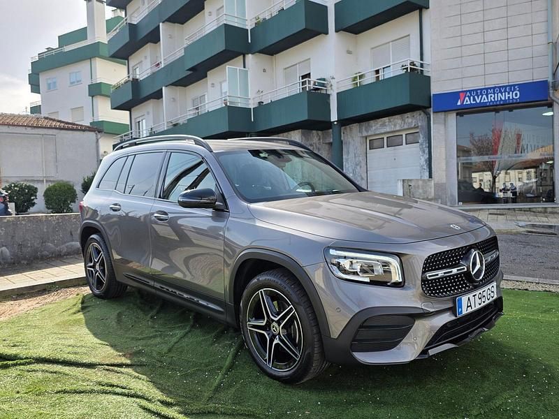 Usado Mercedes GLB200 AMG line 150 HP (110 kW) 2022 Cinza SUV