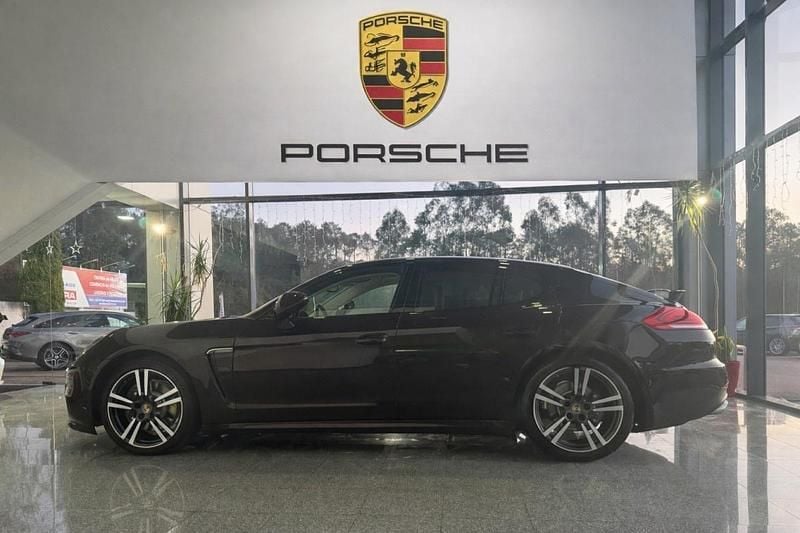 Usado Porsche Panamera 300 HP (220 kW) 2015 Outra Citadino