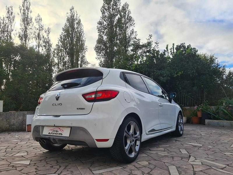 Usado Renault Clio IV 120 HP (88 kW) 2014 Branco