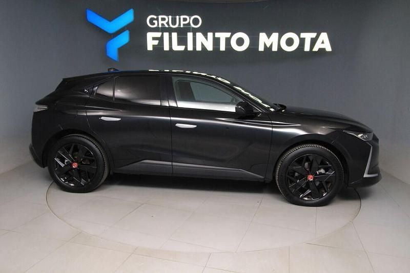 Usado DS Automobiles DS4 Performance 130 HP (95 kW) 2024 Preto SUV