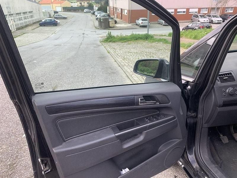 Usado Opel Zafira 125 HP (91 kW) 2005 Monovolume