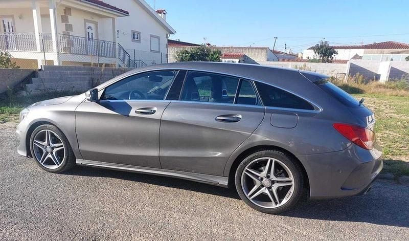 Usado 2016 Mercedes CLA180 Shooting Brake AMG Carrinha | € 17.600 (Super Preço) - Imagem 1/4