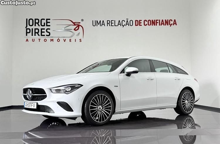 Branco Usado 2021 Mercedes CLA250e Shooting Brake Progressive Carrinha | € 28.990 (Preço justo) - Imagem 1/1