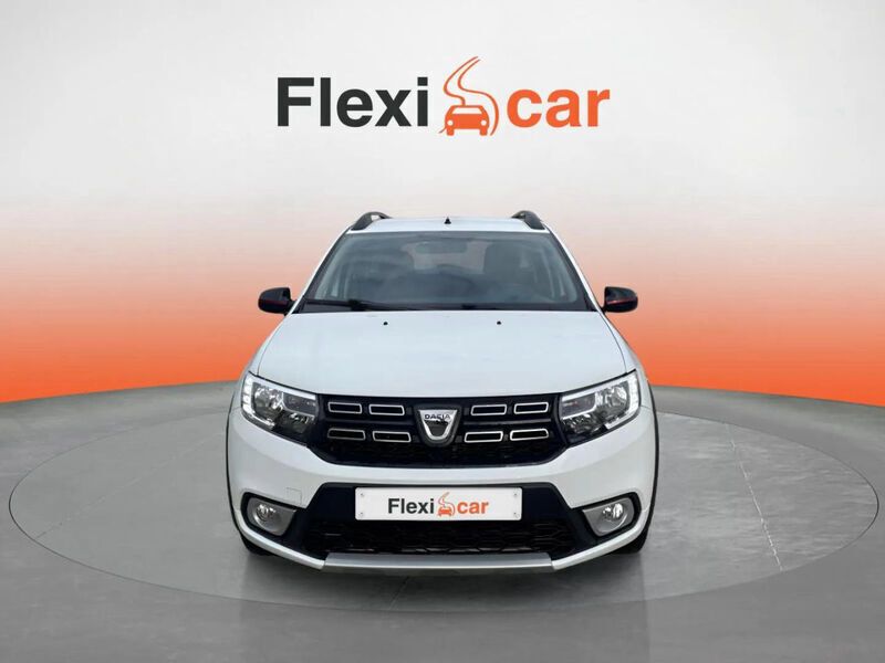 Branco Usado 2020 Dacia Logan Stepway Sedan | € 12.980 - Imagem 1/4