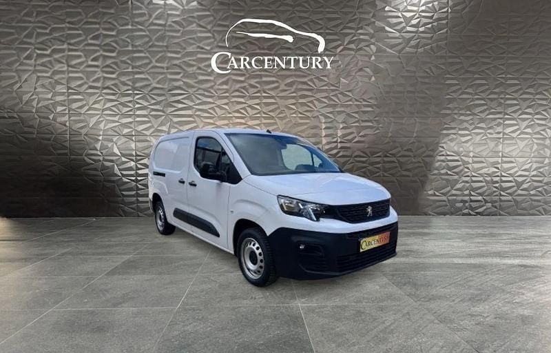 Branco Usado 2023 Peugeot Partner Monovolume | € 20.950 (Caro) - Imagem 1/3