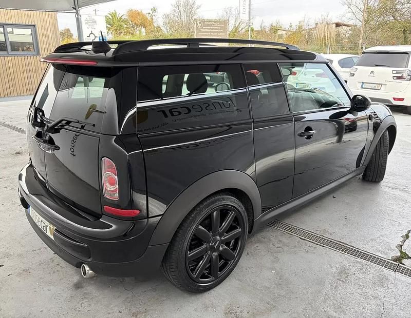 Usado Mini Cooper D Clubman 112 HP (82 kW) 2014 Preto Carrinha