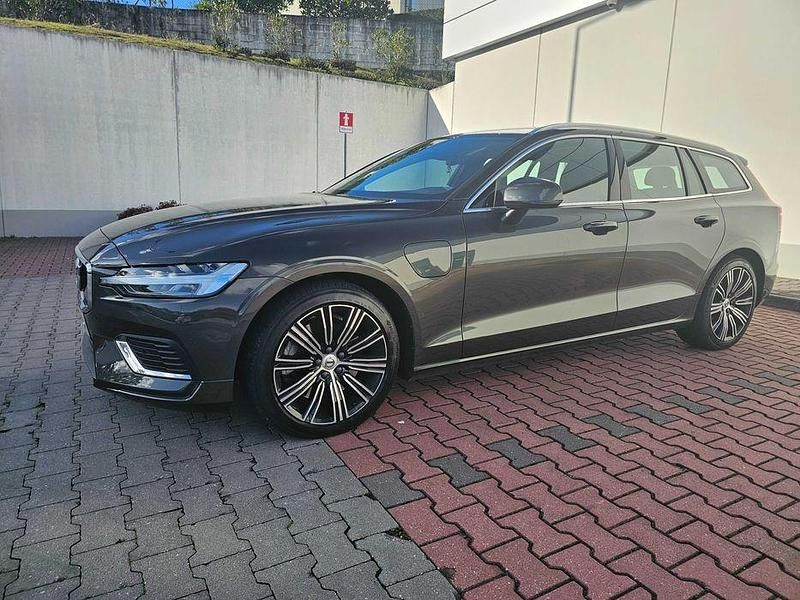 Usado 2021 Volvo V60 Inscription Carrinha | € 28.600 (Bom preço) - Imagem 1/4