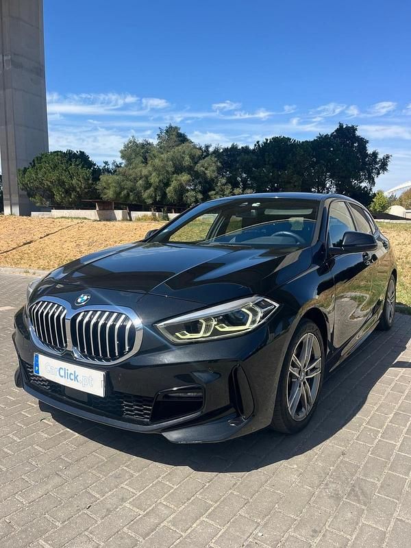 Preto Usado 2020 BMW 116 Citadino | € 26.490 (Caro) - Imagem 1/4