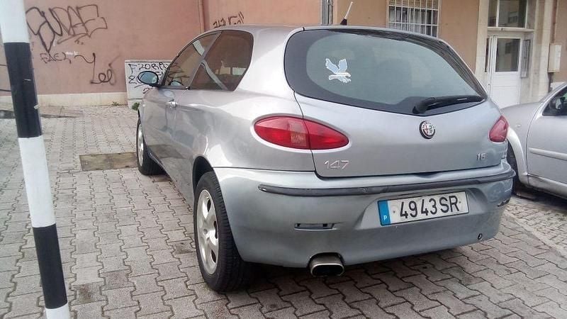 Usado Alfa Romeo 147 125 HP (91 kW) 2001 Citadino