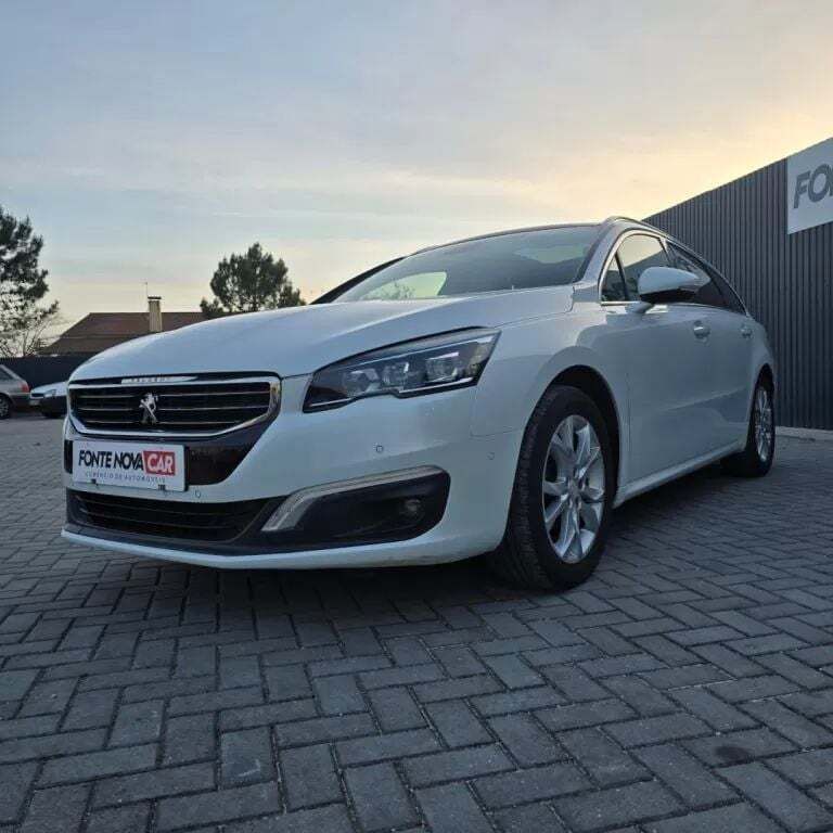 Branco Usado 2015 Peugeot 508 Active Carrinha | € 11.750 (Preço justo) - Imagem 1/4