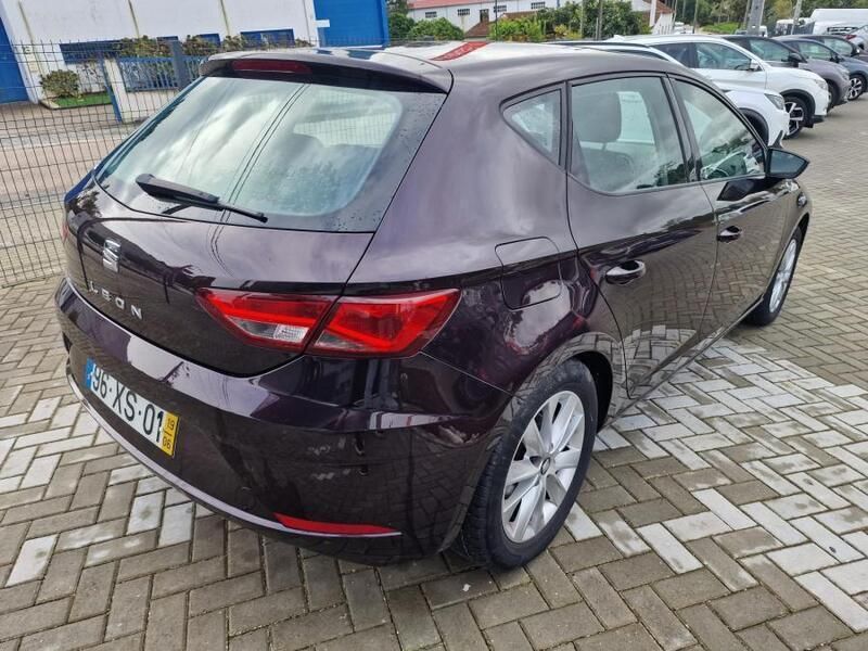 Preto Usado 2019 Seat Leon Style | € 17.900 (Caro) - Imagem 1/4