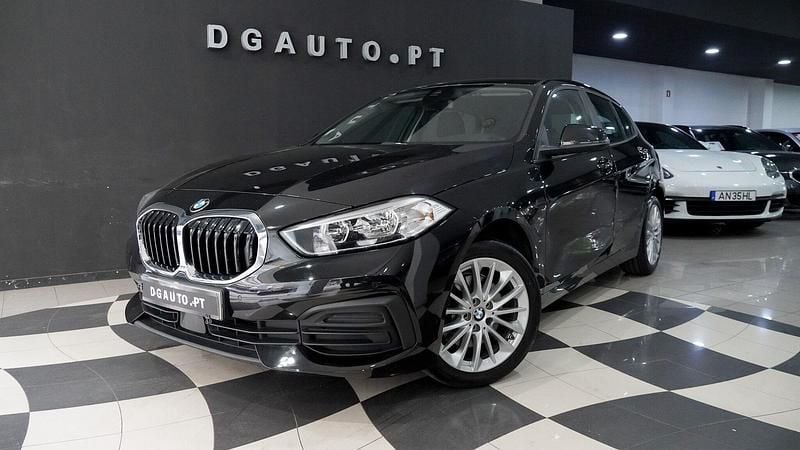 Preto Usado 2022 BMW 116 Citadino | € 23.990 (Preço justo) - Imagem 1/4
