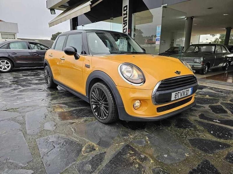 Amarelo Usado 2016 Mini ONE Citadino | € 13.950 (Preço justo) - Imagem 1/4