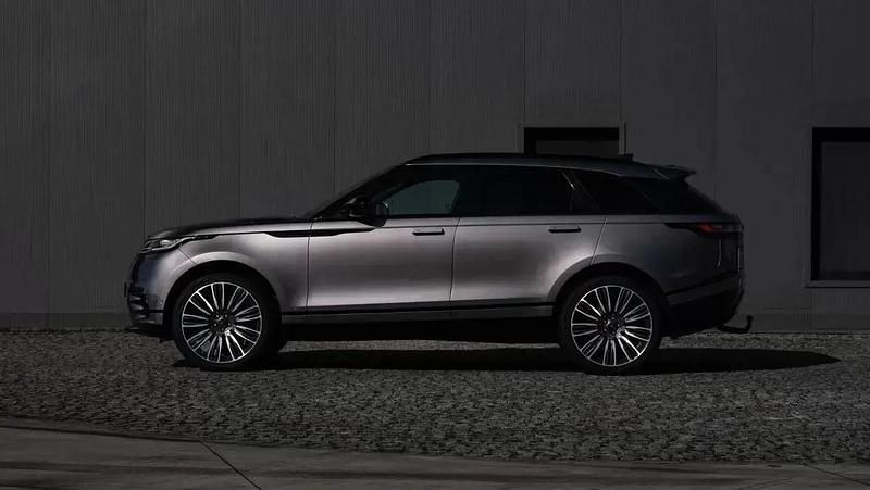 Usado Land Rover Range Rover Velar R-Dynamic 241 HP (177 kW) 2019 Cinzento platina SUV