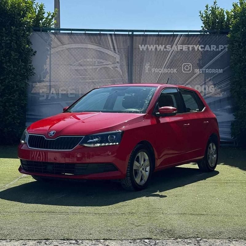 Vermelho Usado 2018 Skoda Fabia | € 10.750 (Preço elevado) - Imagem 1/4