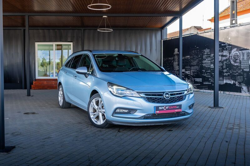 Cinza Usado 2016 Opel Astra Dynamic Carrinha | € 12.490 (Preço elevado) - Imagem 1/4