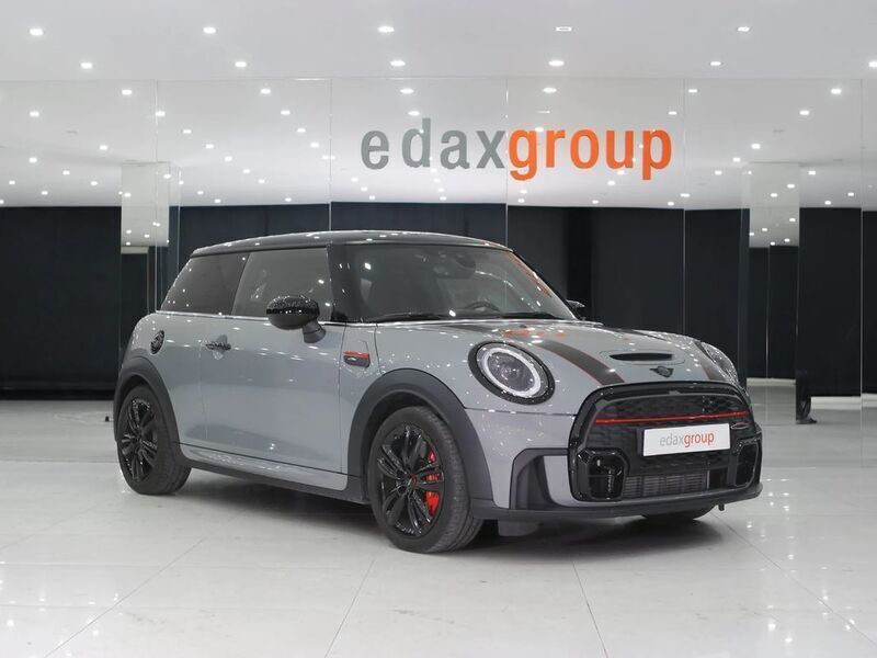 Cinzento Usado 2022 Mini John Cooper Works Citadino | € 37.490 (Preço justo) - Imagem 1/4