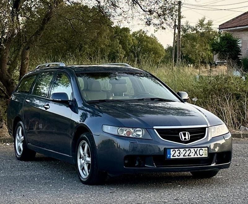 Usado 2004 Honda Accord Executive Sedan | € 3.750 - Imagem 1/4
