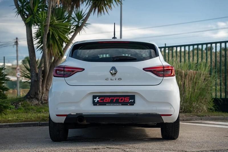 Usado Renault Clio V Intens 100 HP (73 kW) 2020 Branco