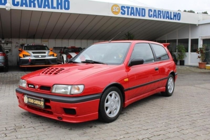 Nissan sunny gti r