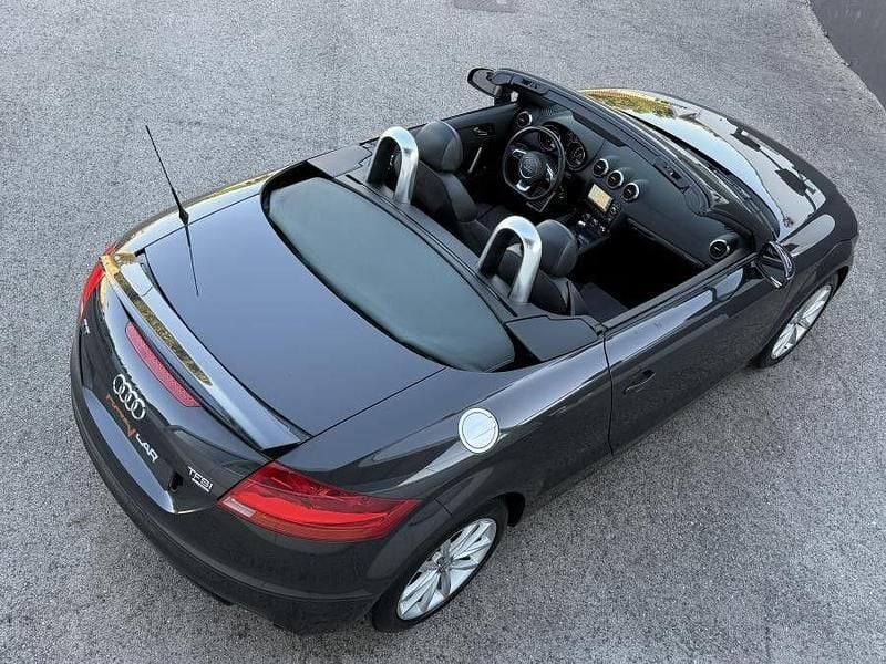 Usado Audi TT 211 HP (155 kW) 2011 Cinza Cabrios