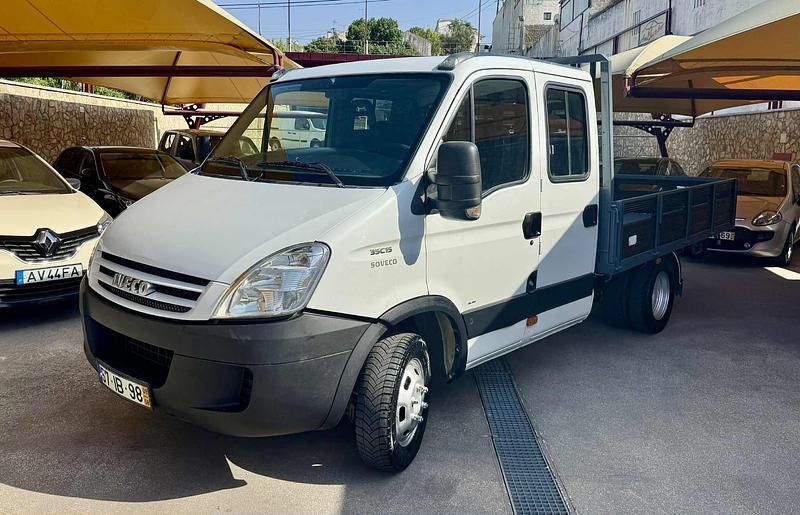 Branco Usado 2009 Iveco Daily Carrinha | € 10.500 - Imagem 1/4
