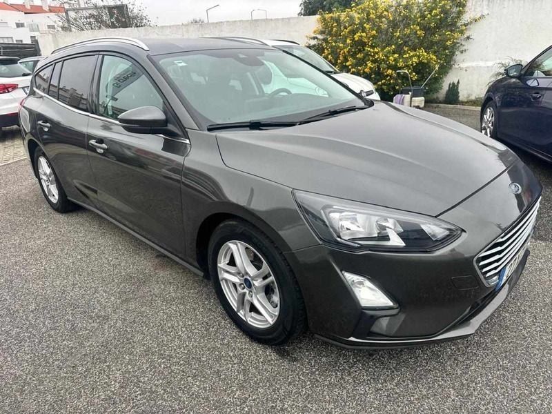 Cinzento Usado 2019 Ford Focus Carrinha | € 15.900 (Preço justo) - Imagem 1/4