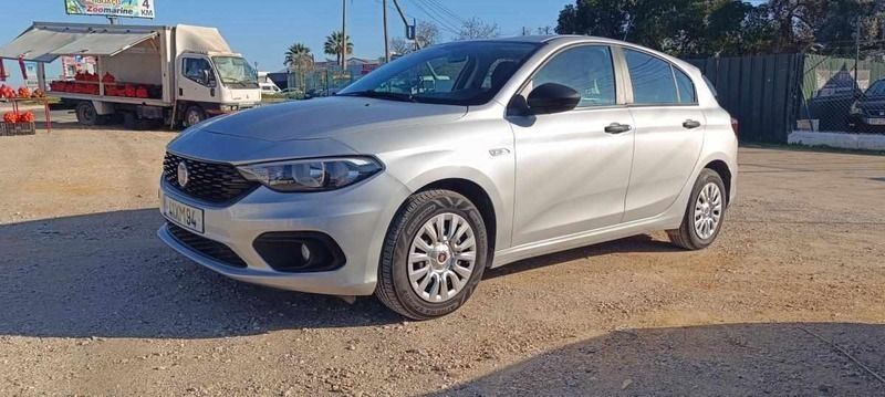 Cinzento Usado 2019 Fiat Tipo Citadino | € 17.900 - Imagem 1/4