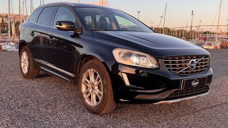 Preto Usado 2016 Volvo XC60 Summum SUV | € 17.800 (Super Preço) - Imagem 1/4