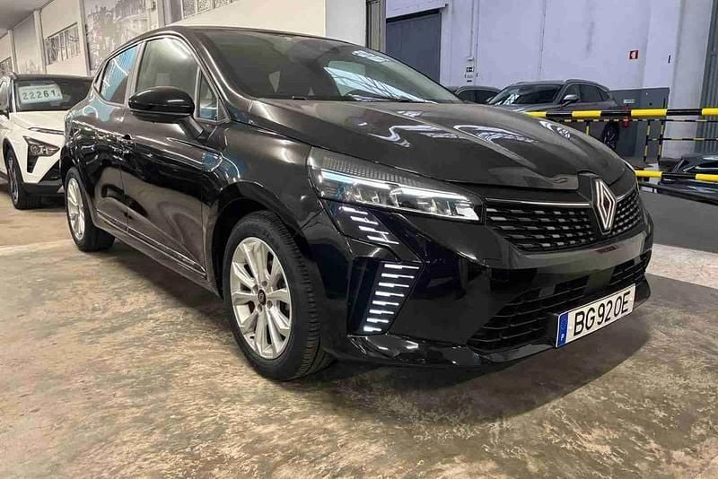 Usado Renault Clio V Evolution 91 HP (66 kW) 2024 Preto Citadino