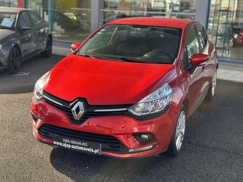 Usado Renault Clio IV Dynamique 75 HP (55 kW) 2017 Vermelho