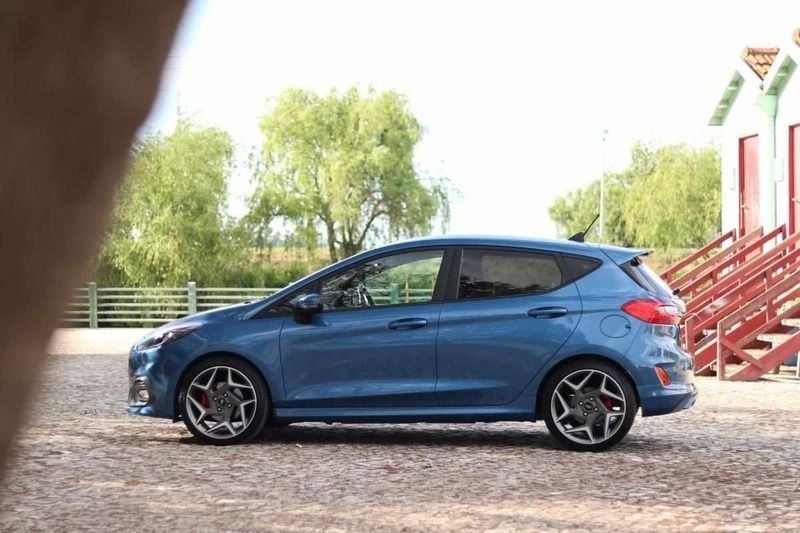 Azul Usado 2019 Ford Fiesta ST Citadino | € 23.500 (Preço justo) - Imagem 1/4