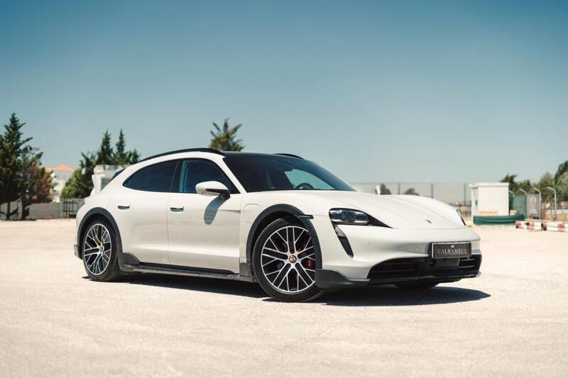 Cinzento Usado 2022 Porsche Taycan Sedan | € 79.990 (Preço elevado) - Imagem 1/4