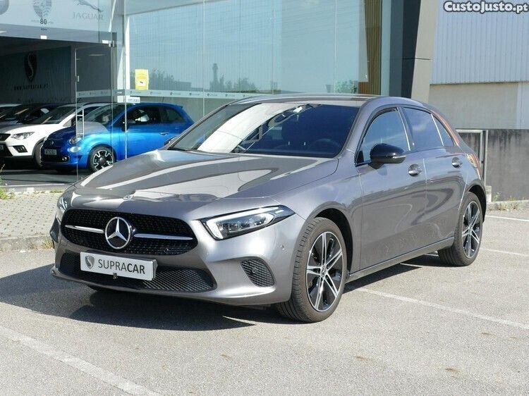 Cinza Usado 2022 Mercedes A250 Progressive Citadino | € 29.900 (Bom preço) - Imagem 1/1