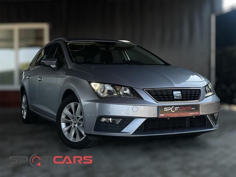 Cinzento Usado 2018 Seat Leon ST Carrinha | € 13.490 (Preço justo) - Imagem 1/4