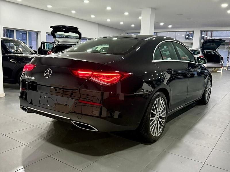 Usado Mercedes CLA220 Progressive 190 HP (139 kW) 2021 Preto Sedan