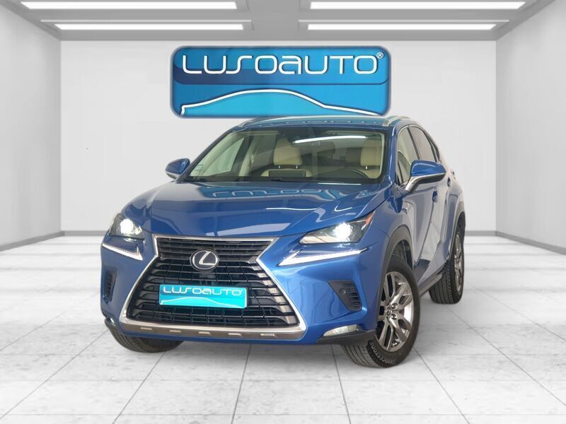 Usado Lexus NX300h Executive Line 197 HP (144 kW) 2019 Azul SUV