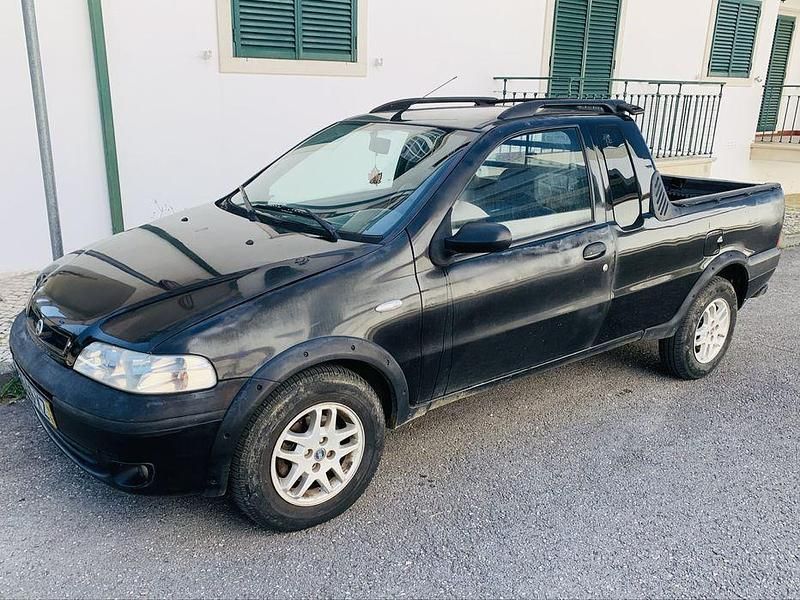 Usado 2004 Fiat Strada | € 3.000 - Imagem 1/4