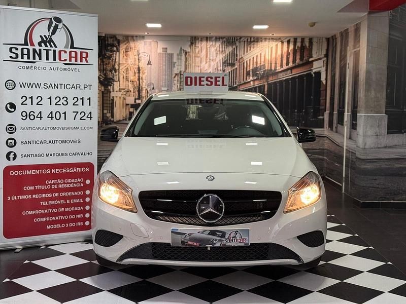 Branco Usado 2014 Mercedes A160 Style | € 14.490 (Preço justo) - Imagem 1/4