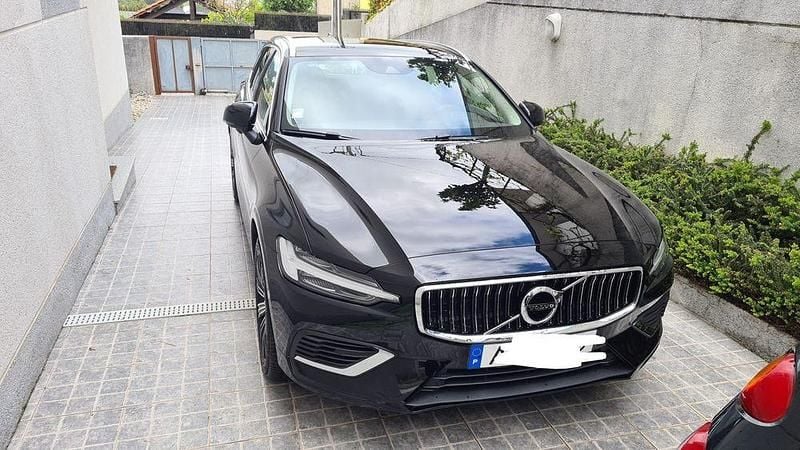 Usado 2022 Volvo V60 Carrinha | € 25.000 - Imagem 1/4