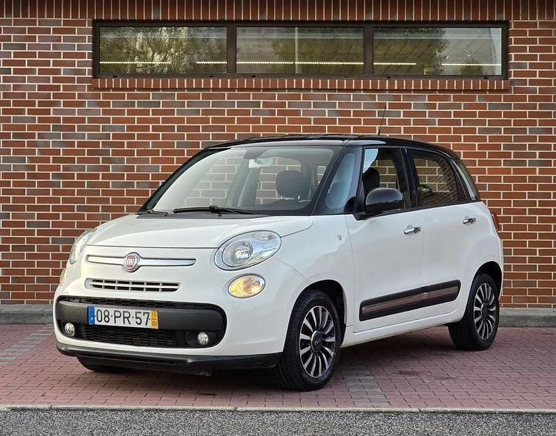 Usado 2015 Fiat 500L Monovolume | € 7.990 (Preço justo) - Imagem 1/4