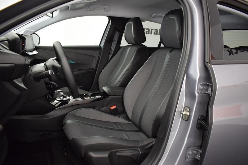 Usado Peugeot e-208 Allure 100 kW (136 HP) 2022 Cinza Citadino