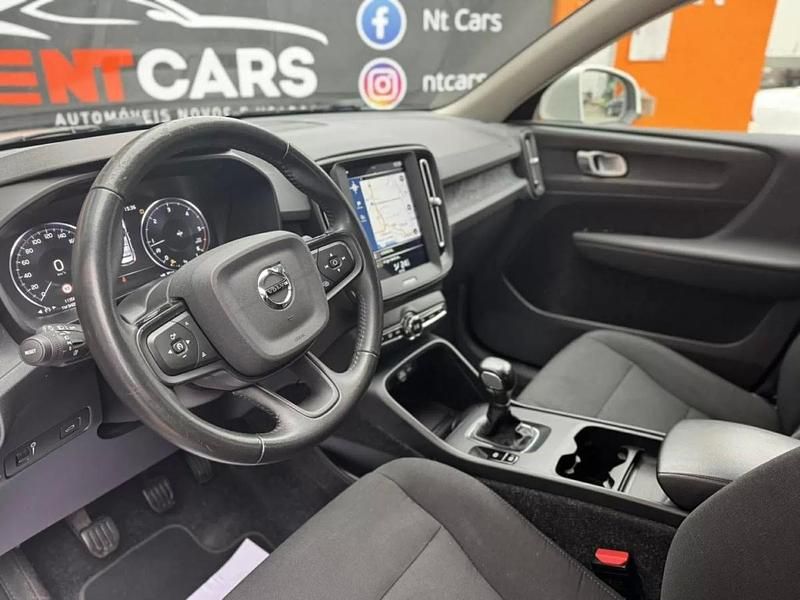 Usado Volvo XC40 Momentum 150 HP (110 kW) 2020 Branco SUV