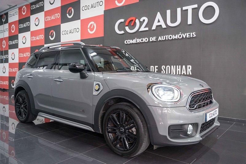 Cinza Usado 2020 Mini Cooper Countryman SUV | € 30.900 (Preço justo) - Imagem 1/4