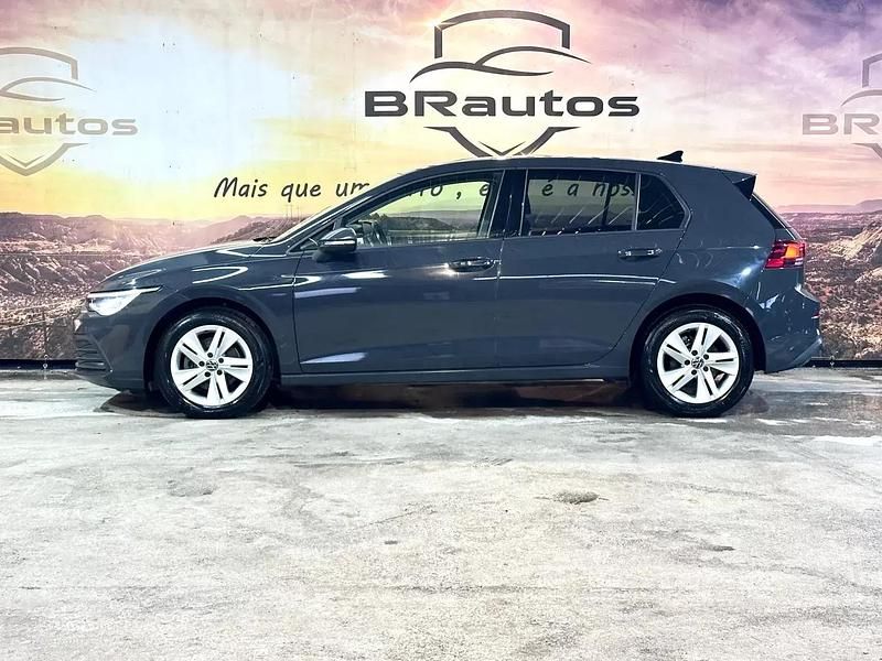 Usado VW Golf VIII Comfortline 130 HP (95 kW) 2022 Cinza antracite