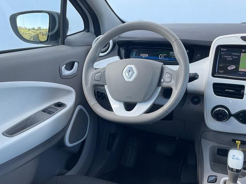 Usado Renault Zoe Life 67 kW (92 HP) 2018 Branco Citadino