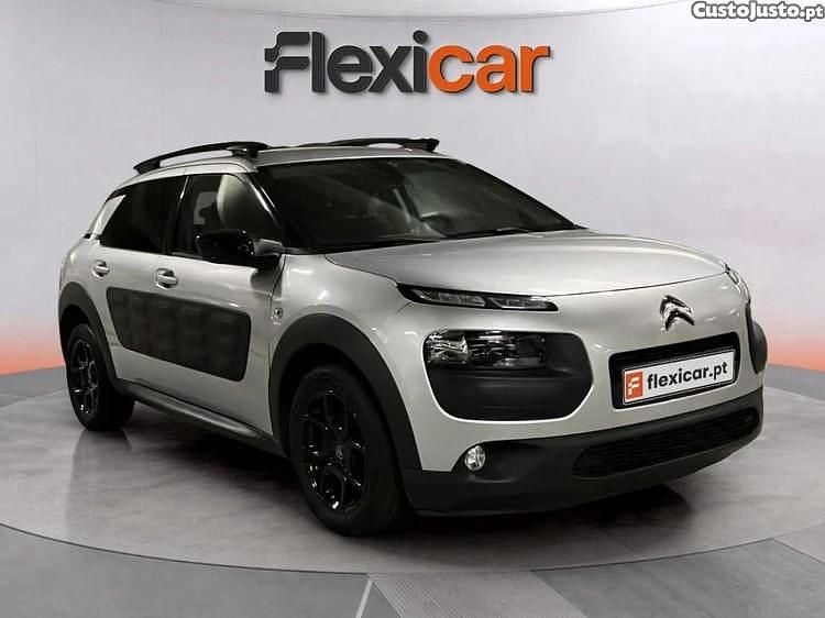 Cinza Usado 2018 Citroën C4 Cactus Feel Citadino | € 9.990 (Bom preço) - Imagem 1/1