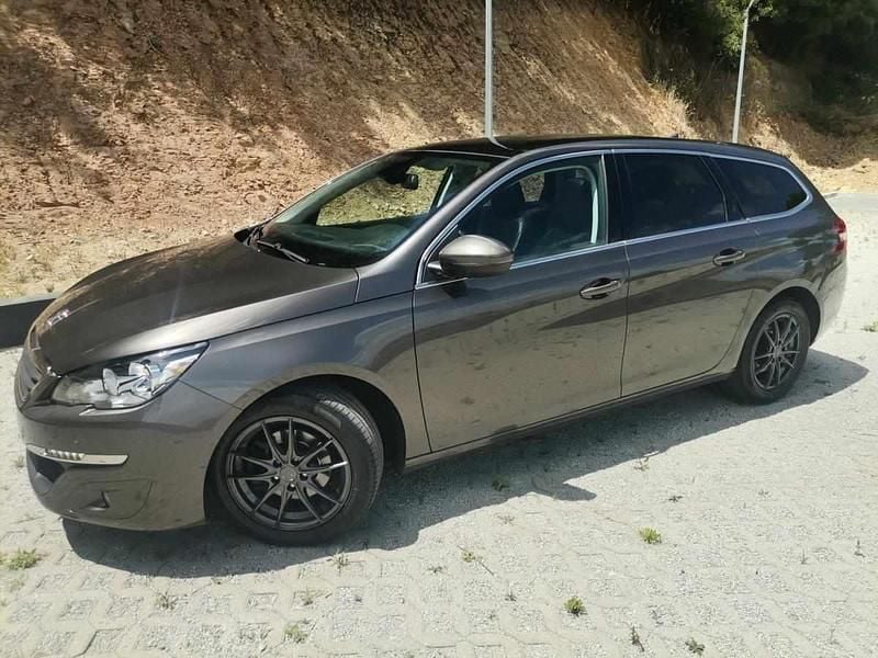 Cinzento Usado 2014 Peugeot 308 Carrinha | € 9.950 (Preço justo) - Imagem 1/4
