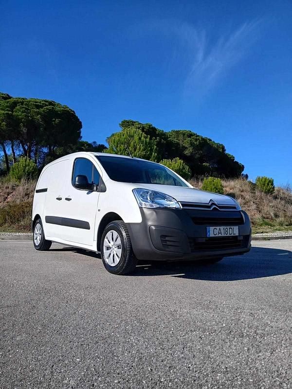 Usado Citroën Berlingo 100 HP (73 kW) 2018 Branco Monovolume