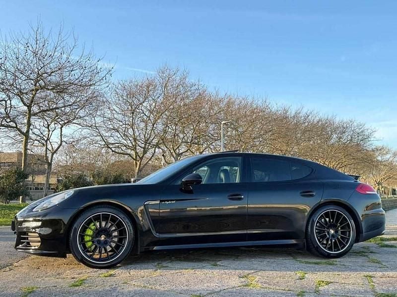 Usado Porsche Panamera 416 HP (305 kW) 2013 Preto Citadino